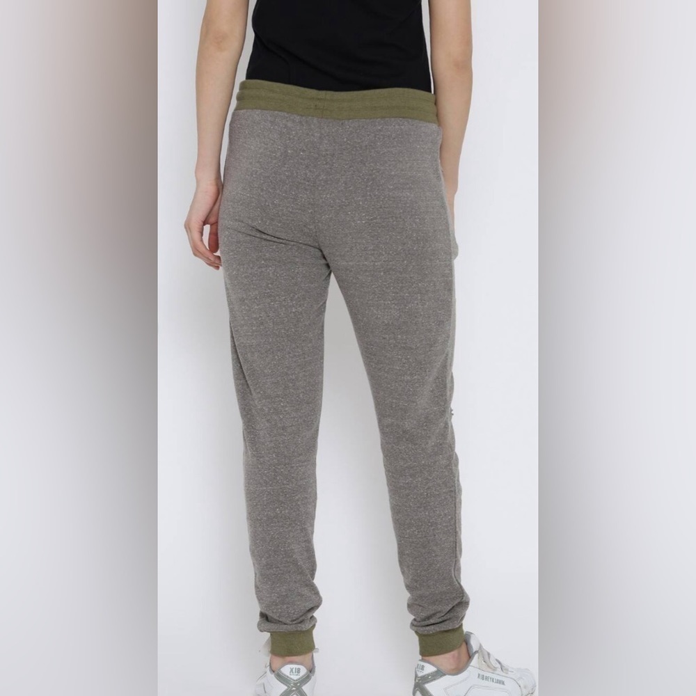 Forever 21 Woman's Grey Melange Ripped Joggers - Size Small - Picture 3 of 7